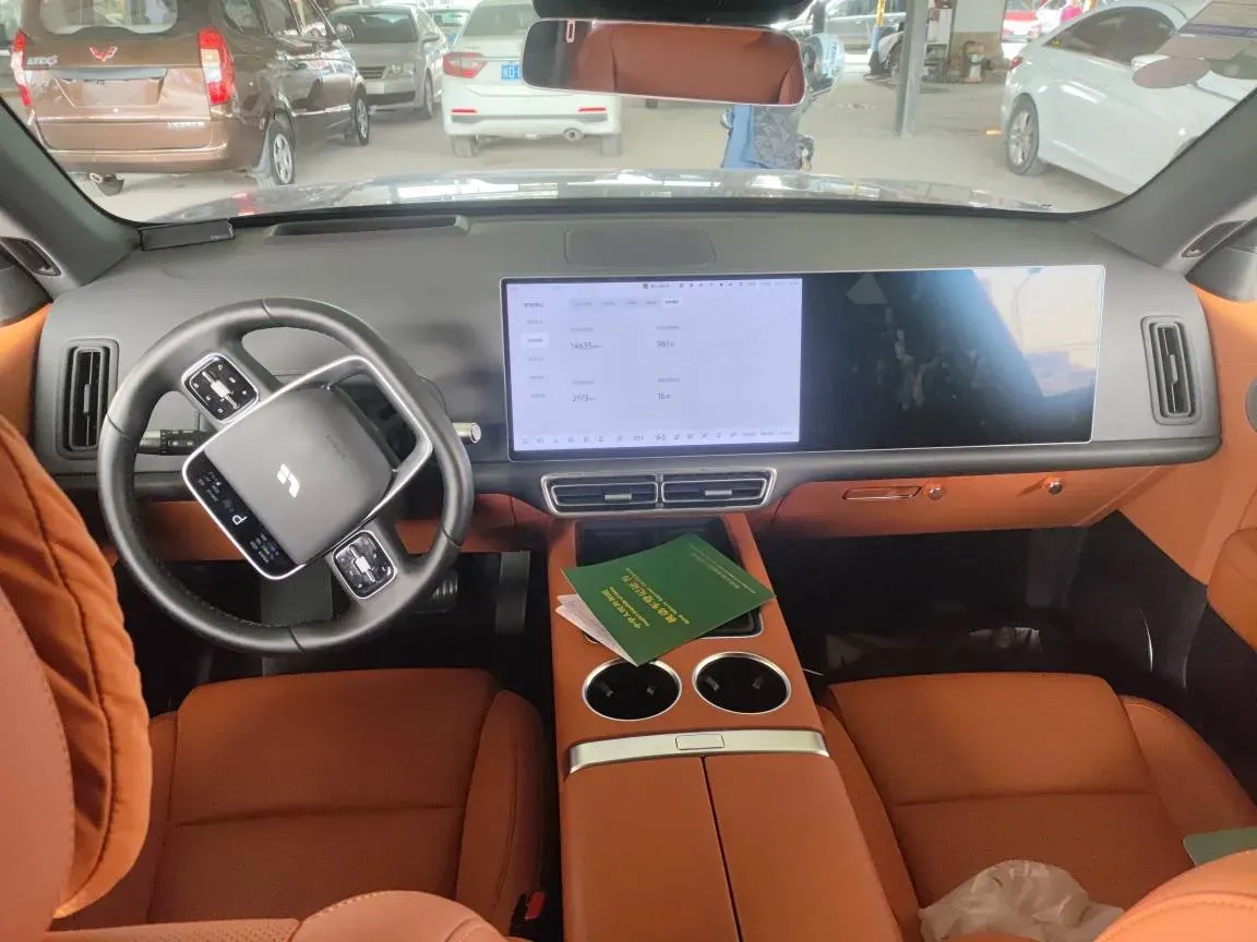 2025 Li L6 Range Extended 154HP L4 REEV,autocango,china used car exporter,china ev exporter,chinese used car exporter,chinese used ev exporter