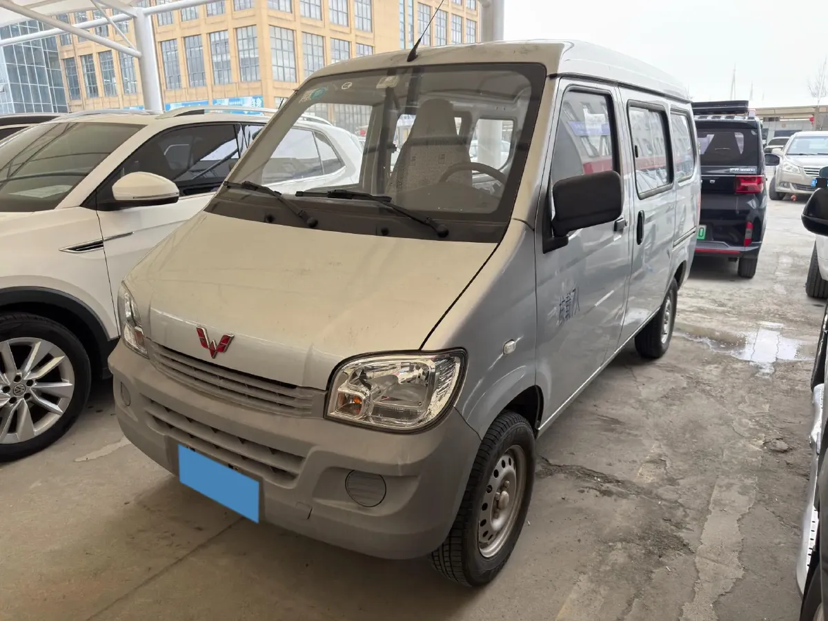 2020 WuLing ZhiGuang 1.2L 76HP L4 5MT,autocango,china used car exporter,china ev exporter,chinese used car exporter,chinese used ev exporter