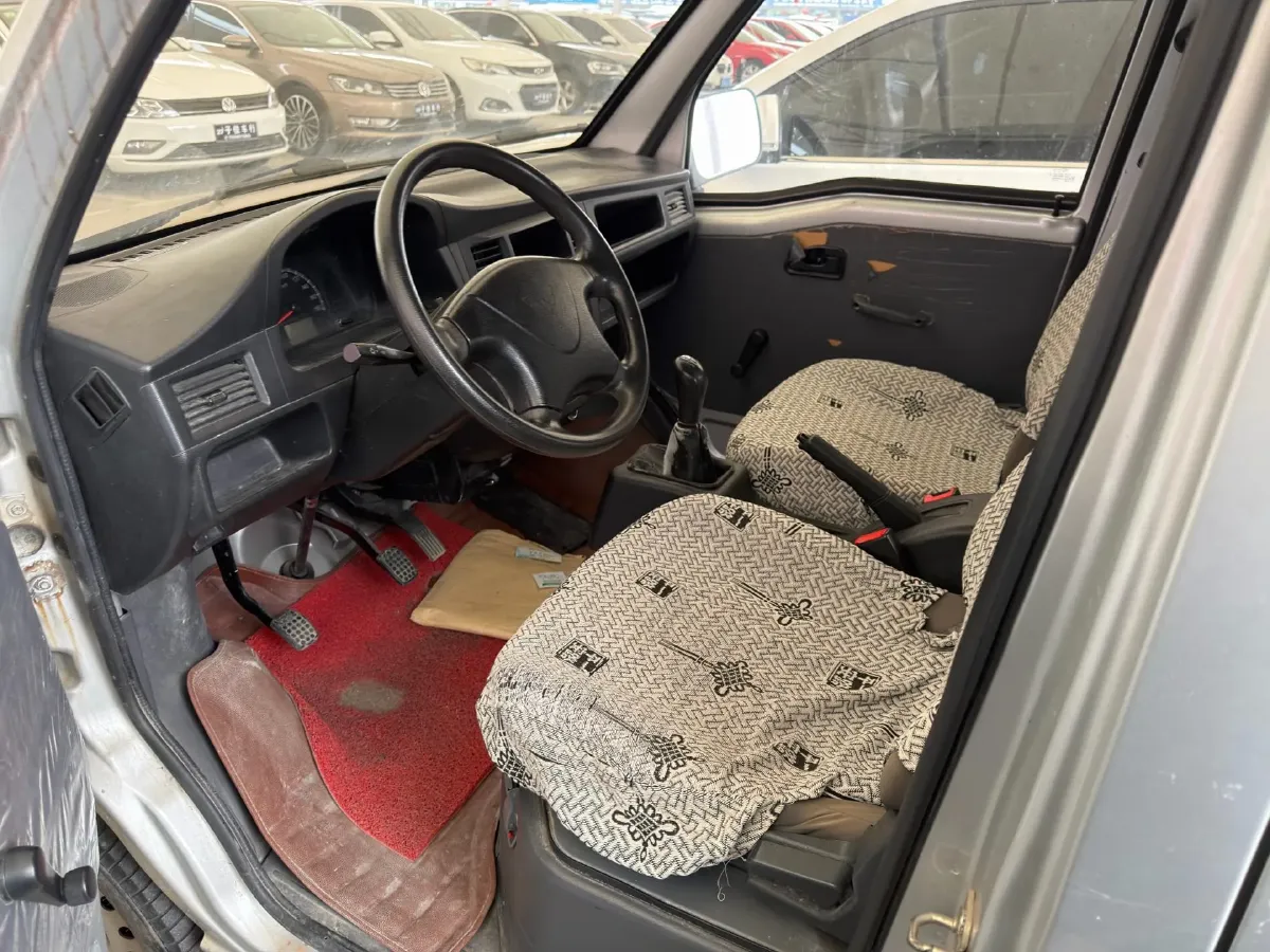 2020 WuLing ZhiGuang 1.2L 76HP L4 5MT,autocango,china used car exporter,china ev exporter,chinese used car exporter,chinese used ev exporter