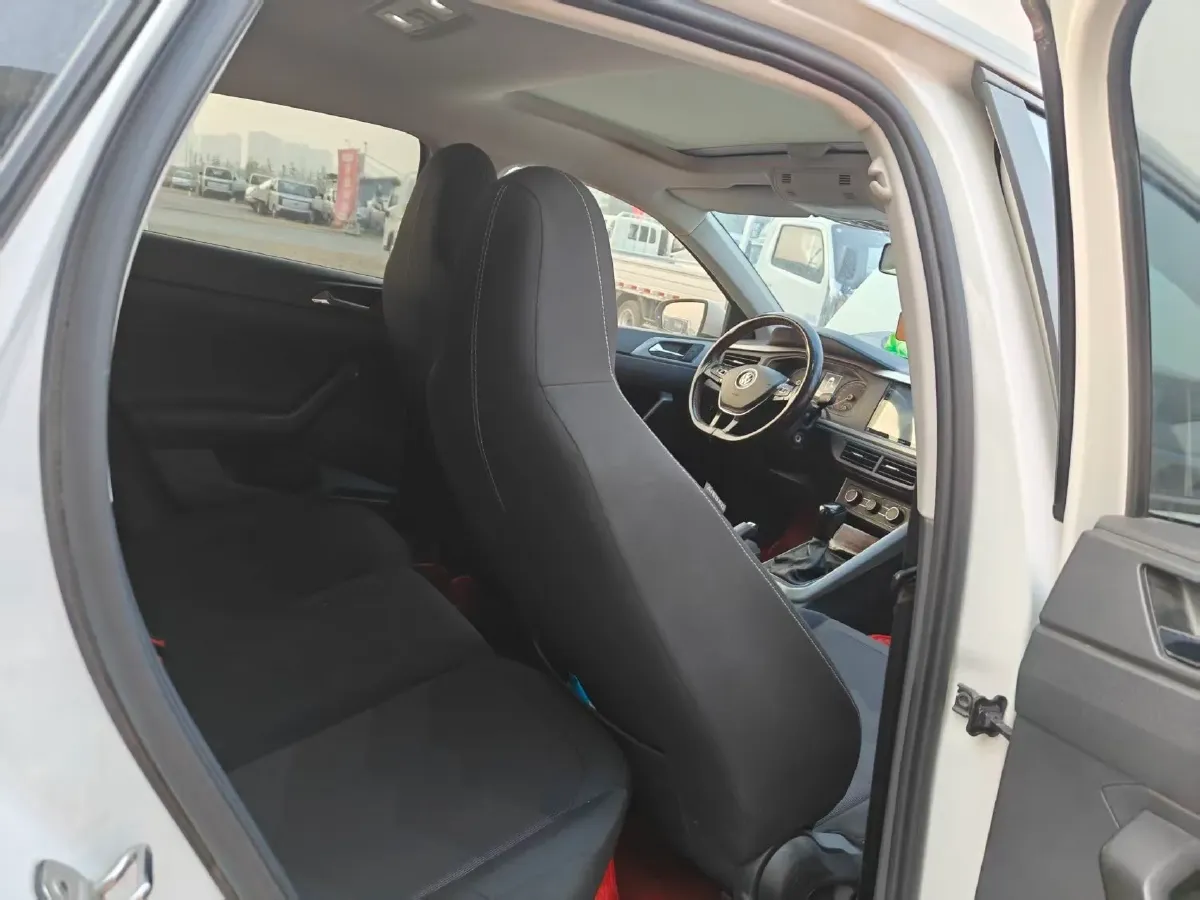 2021 Bestune T55 1.5T 169HP L4 7DCT,autocango,china used car exporter,china ev exporter,chinese used car exporter,chinese used ev exporter