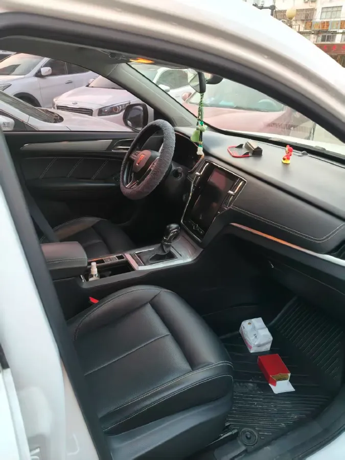 2020 Roewe i6 1.5T 169HP L4 7DCT,autocango,china used car exporter,china ev exporter,chinese used car exporter,chinese used ev exporter