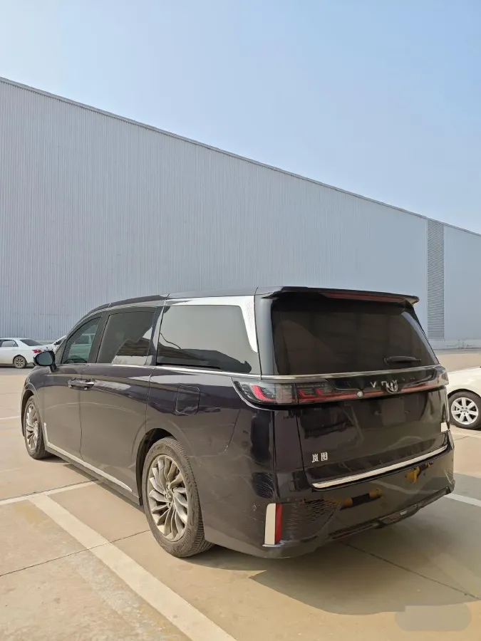 2022 Voyah Dream 1.5T 136HP L4 PHEV 25.57KWH,autocango,china used car exporter,china ev exporter,chinese used car exporter,chinese used ev exporter