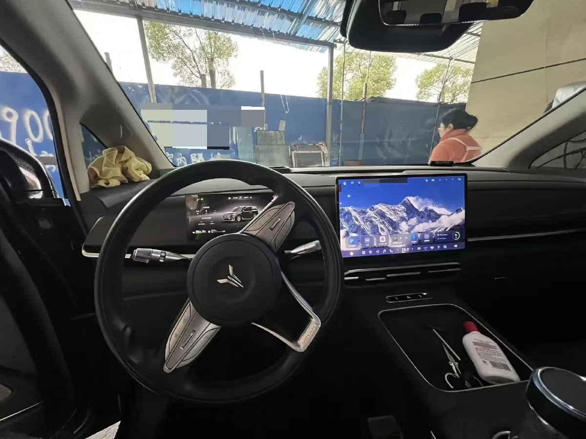 2026 Voyah Dream 1.5T 150HP L4 PHEV,autocango,china used car exporter,china ev exporter,chinese used car exporter,chinese used ev exporter