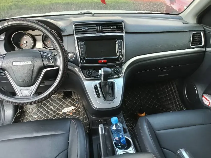 2019 Haval M6 1.5T 150HP L4 7DCT,autocango,china used car exporter,china ev exporter,chinese used car exporter,chinese used ev exporter