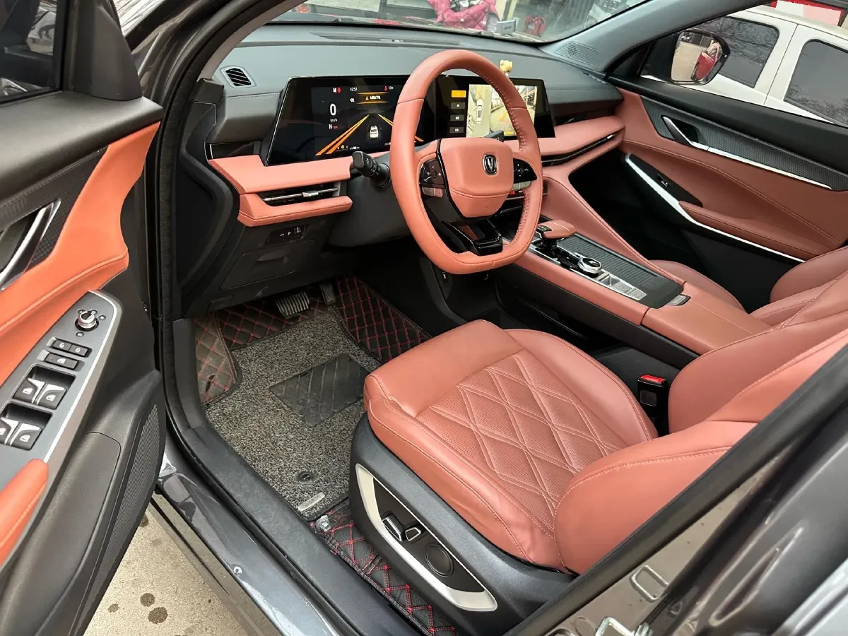 2023 ChangAn CS75 Plus 1.5T 188HP L4 8AT,autocango,china used car exporter,china ev exporter,chinese used car exporter,chinese used ev exporter