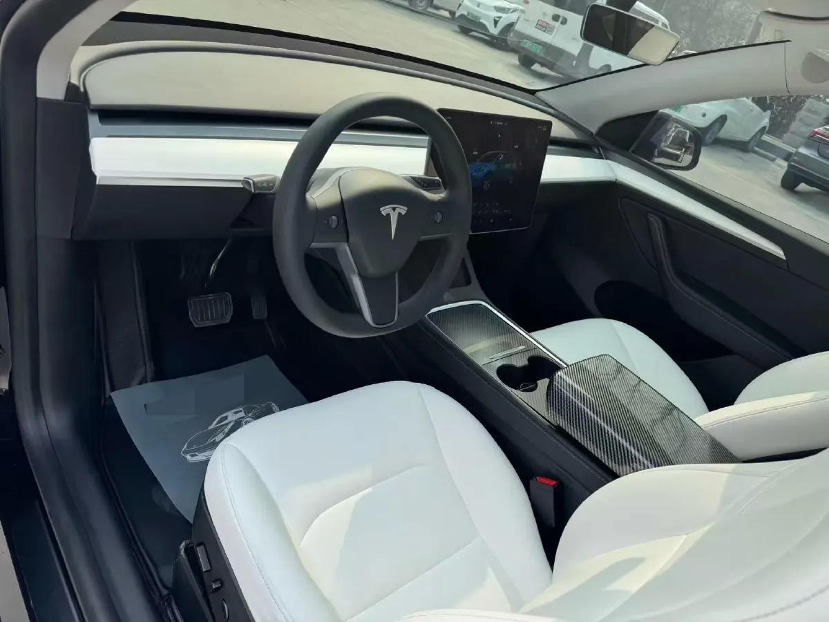2022 Tesla Model Y BEV 60KWH,autocango,china used car exporter,china ev exporter,chinese used car exporter,chinese used ev exporter