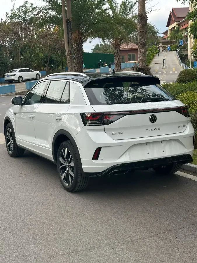 2025 Volkswagen T-Roc 1.5T 160HP L4 7DCT,autocango,china used car exporter,china ev exporter,chinese used car exporter,chinese used ev exporter