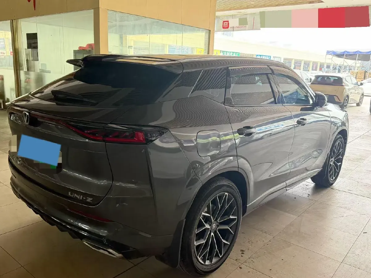 2025 ChangAn UNI-Z 1.5L 98HP L4 E-CVT PHEV,autocango,china used car exporter,china ev exporter,chinese used car exporter,chinese used ev exporter