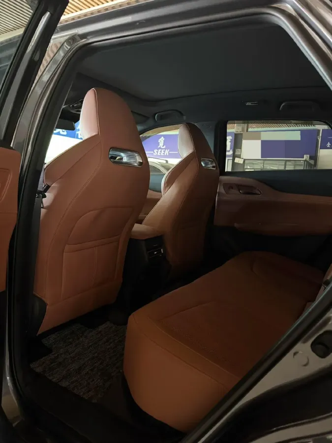 2025 ChangAn UNI-Z 1.5L 98HP L4 E-CVT PHEV,autocango,china used car exporter,china ev exporter,chinese used car exporter,chinese used ev exporter