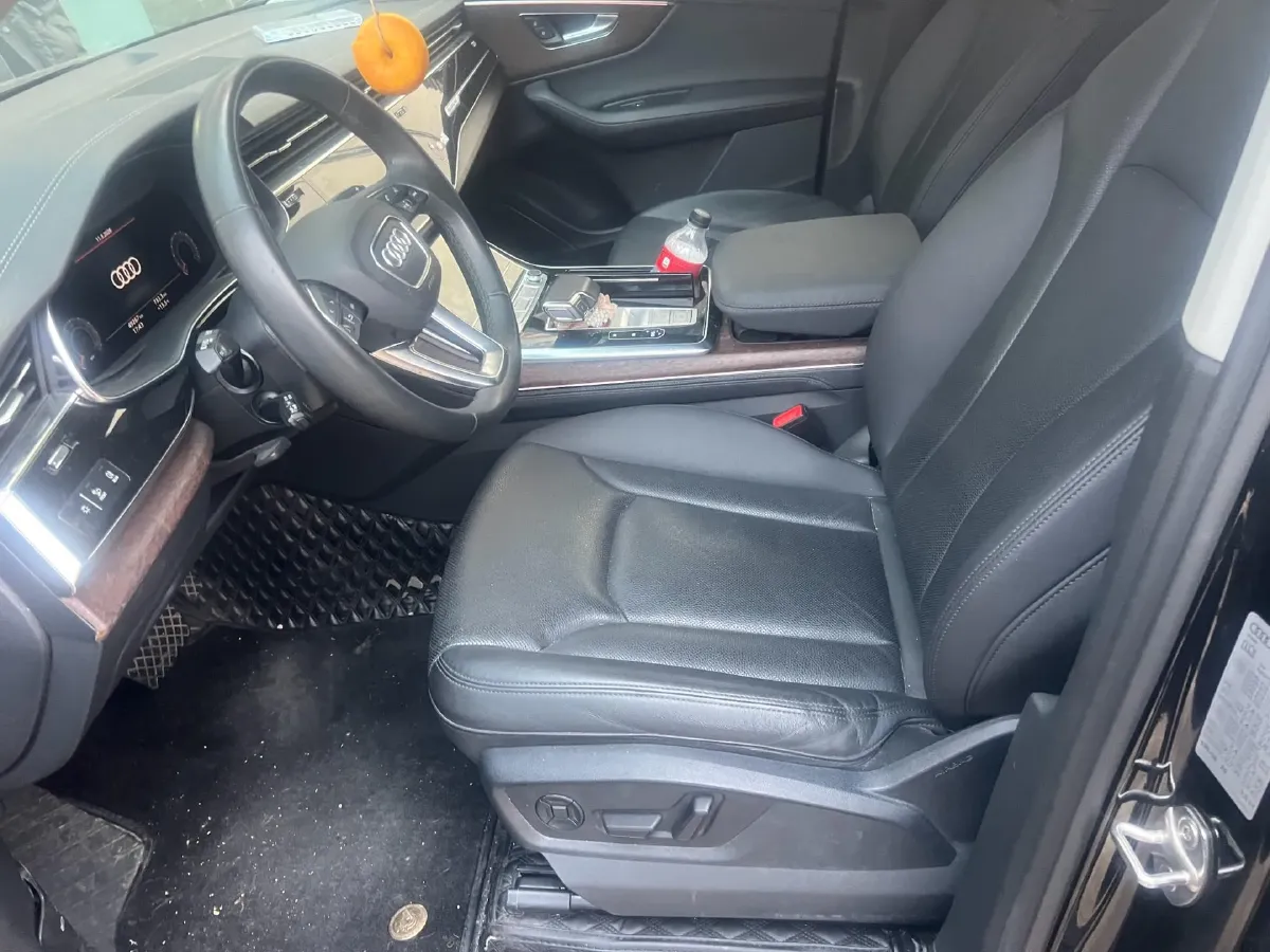 2023 Audi Q7 2.0T 265HP L4 8AT,autocango,china used car exporter,china ev exporter,chinese used car exporter,chinese used ev exporter