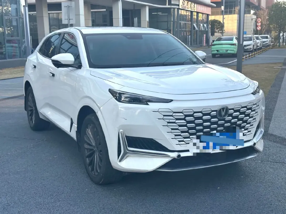 2021 ChangAn UNI-K 2.0T 233HP L4 8AT,autocango,china used car exporter,china ev exporter,chinese used car exporter,chinese used ev exporter