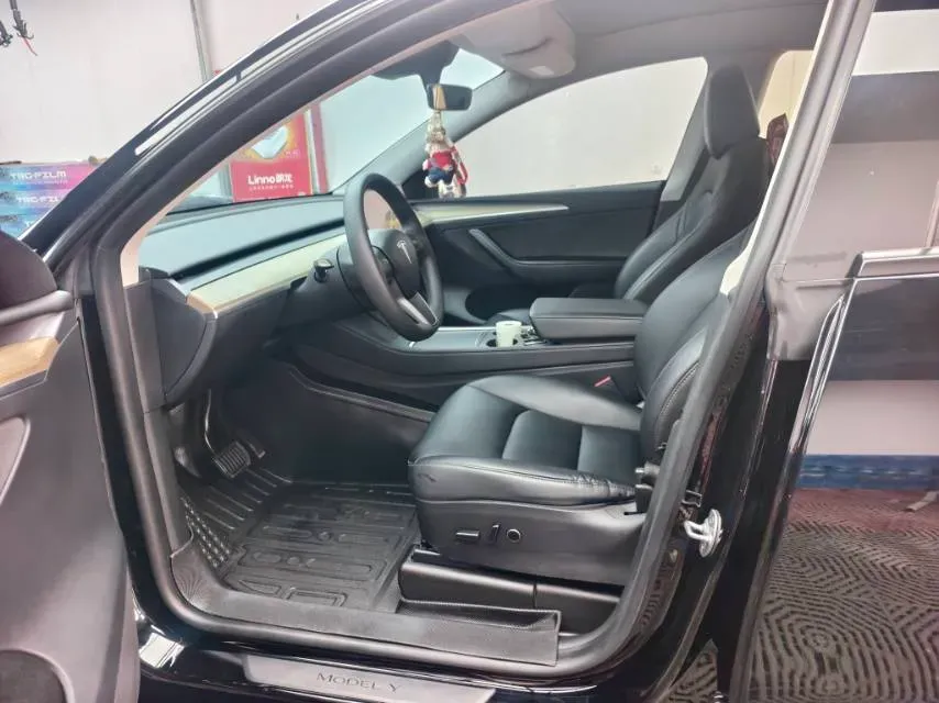 2022 Tesla Model Y BEV 60KWH,autocango,china used car exporter,china ev exporter,chinese used car exporter,chinese used ev exporter