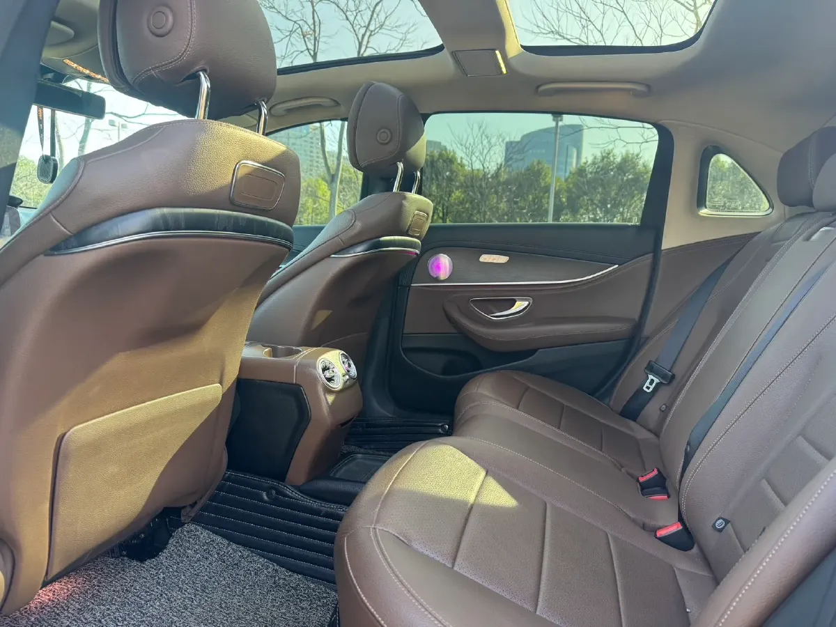 2020 Mercedes-Benz E Class 2.0T 258HP L4 9AT,autocango,china used car exporter,china ev exporter,chinese used car exporter,chinese used ev exporter