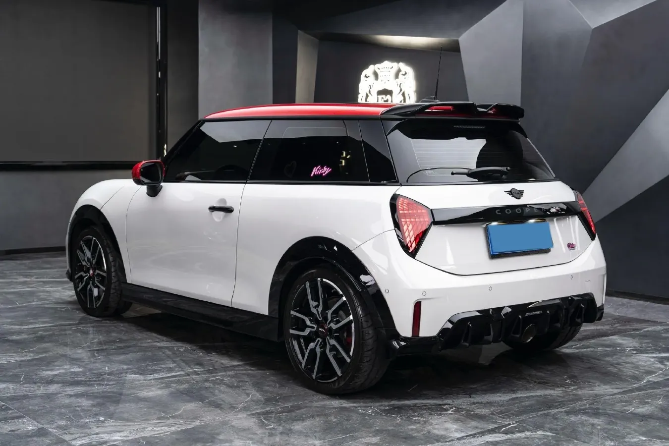 2025 MINI JCW 2.0T 231HP L4 7DCT,autocango,china used car exporter,china ev exporter,chinese used car exporter,chinese used ev exporter
