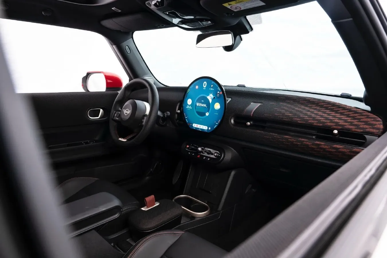 2025 MINI JCW 2.0T 231HP L4 7DCT,autocango,china used car exporter,china ev exporter,chinese used car exporter,chinese used ev exporter