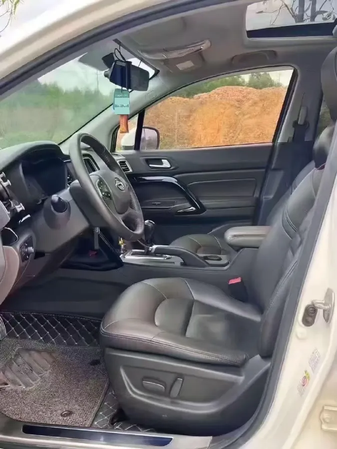 2017 GAC Trumpchi GS4 1.5T 152HP L4 5MT,autocango,china used car exporter,china ev exporter,chinese used car exporter,chinese used ev exporter