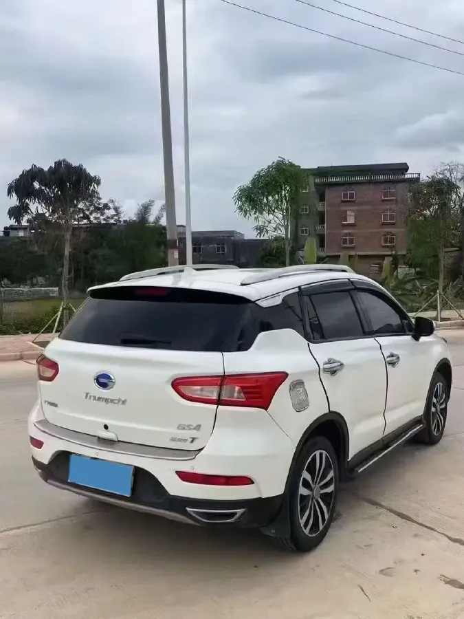 2017 GAC Trumpchi GS4 1.5T 152HP L4 5MT,autocango,china used car exporter,china ev exporter,chinese used car exporter,chinese used ev exporter