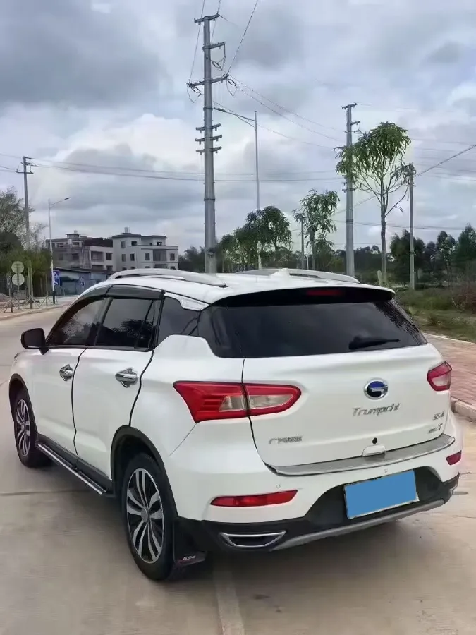 2017 GAC Trumpchi GS4 1.5T 152HP L4 5MT,autocango,china used car exporter,china ev exporter,chinese used car exporter,chinese used ev exporter
