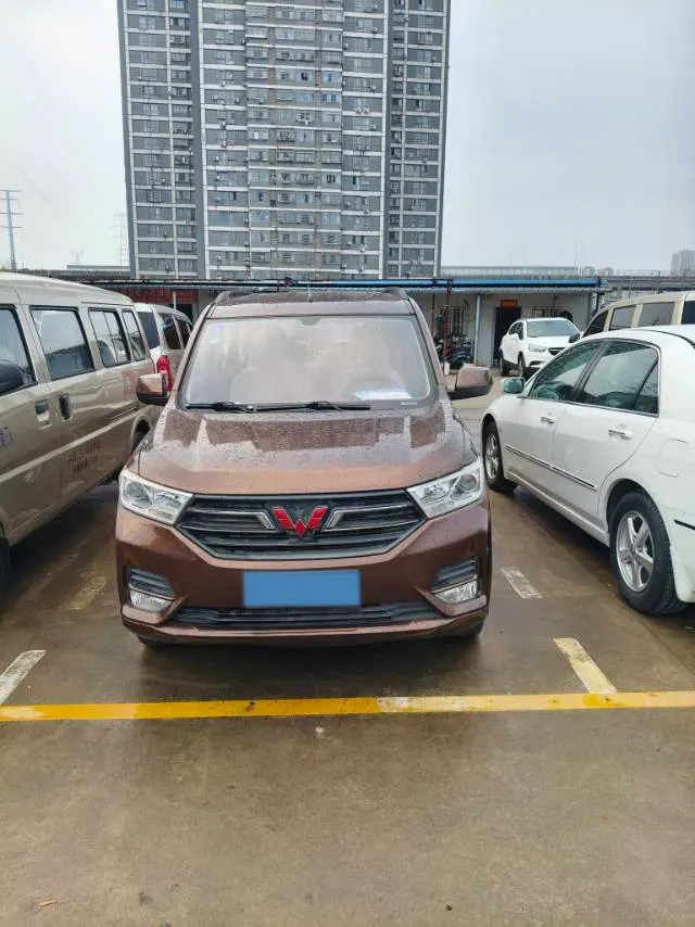 2019 WuLing HongGuang 1.5L 99HP L4 6MT,autocango,china used car exporter,china ev exporter,chinese used car exporter,chinese used ev exporter