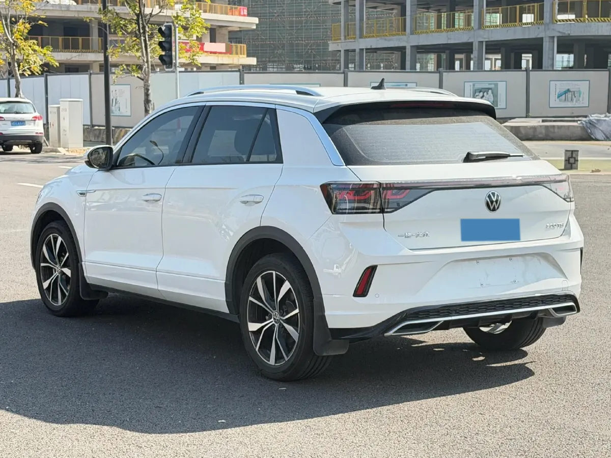 2023 Volkswagen T-Roc 1.5T 160HP L4 7DCT,autocango,china used car exporter,china ev exporter,chinese used car exporter,chinese used ev exporter