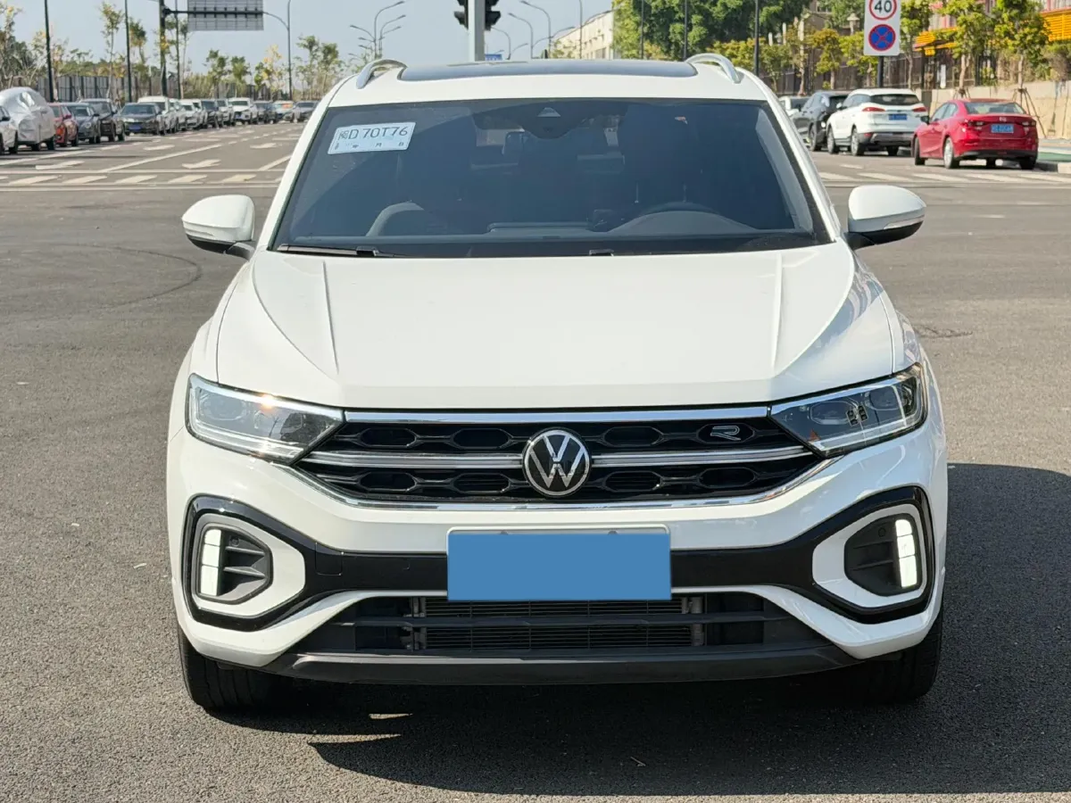 2023 Volkswagen T-Roc 1.5T 160HP L4 7DCT,autocango,china used car exporter,china ev exporter,chinese used car exporter,chinese used ev exporter