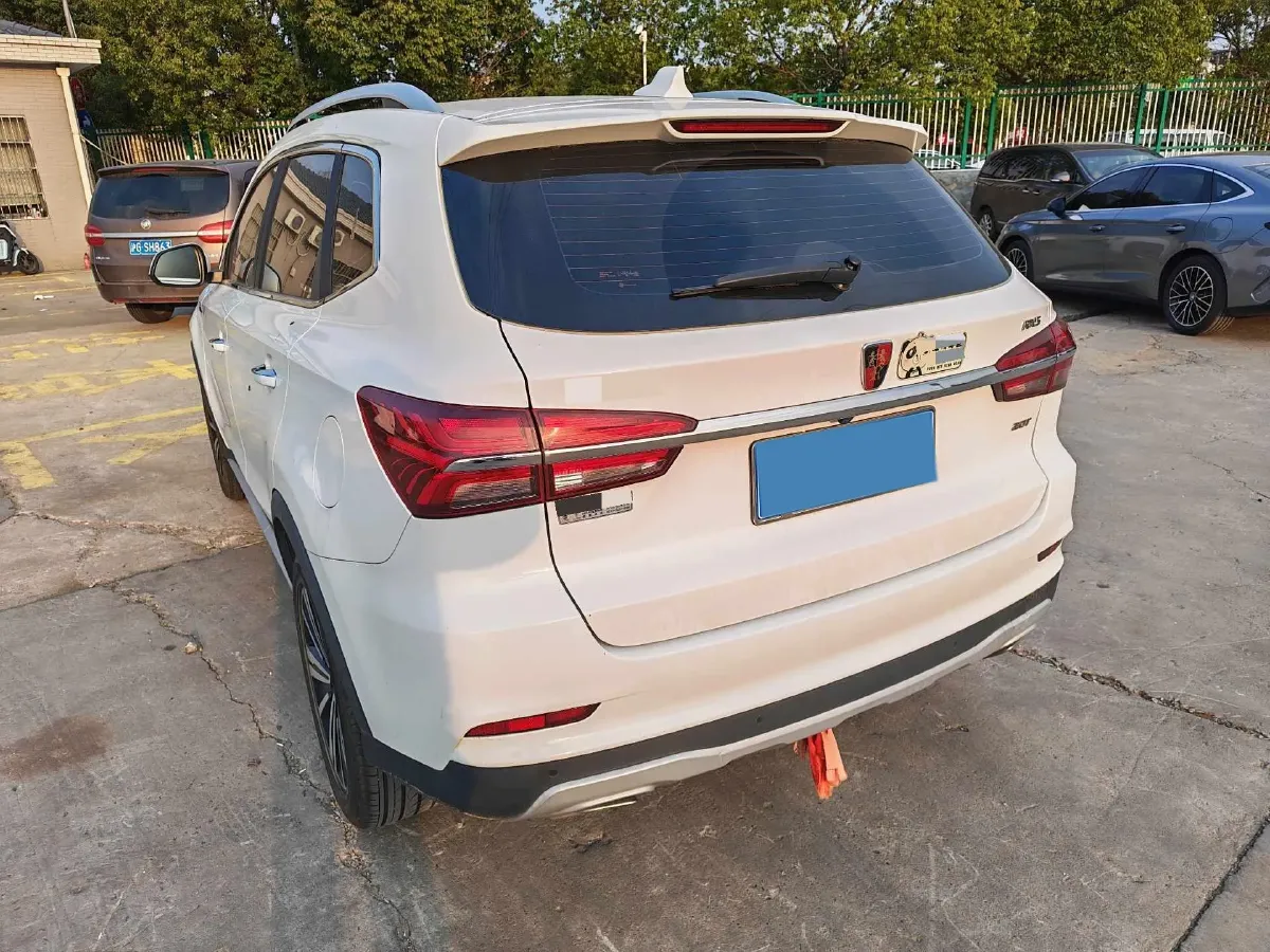 2020 Roewe i6 1.5T 169HP L4 7DCT,autocango,china used car exporter,china ev exporter,chinese used car exporter,chinese used ev exporter