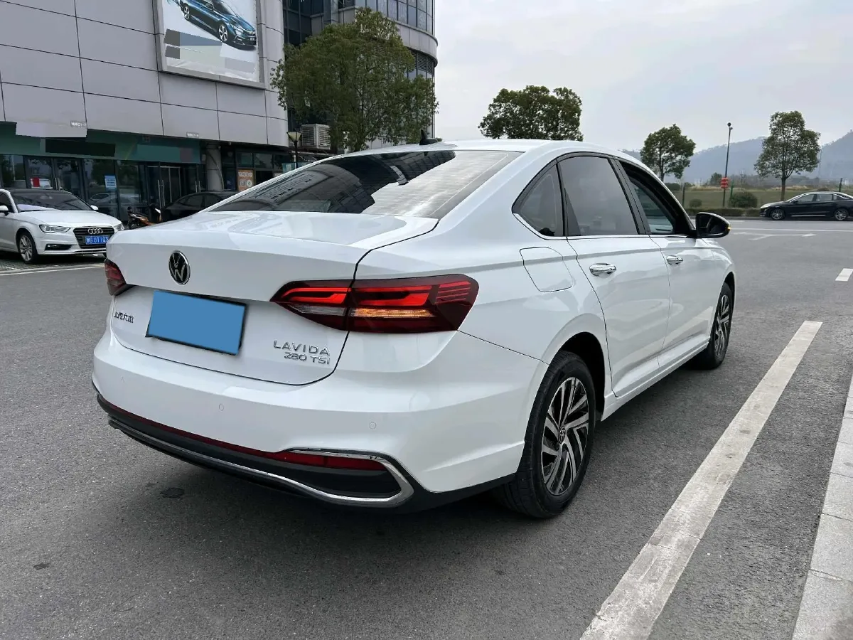 2023 Volkswagen Lavida 1.4T 150HP L4 7DCT,autocango,china used car exporter,china ev exporter,chinese used car exporter,chinese used ev exporter