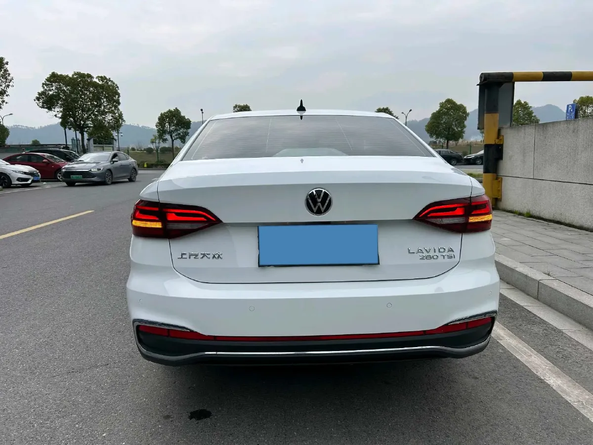 2023 Volkswagen Lavida 1.4T 150HP L4 7DCT,autocango,china used car exporter,china ev exporter,chinese used car exporter,chinese used ev exporter