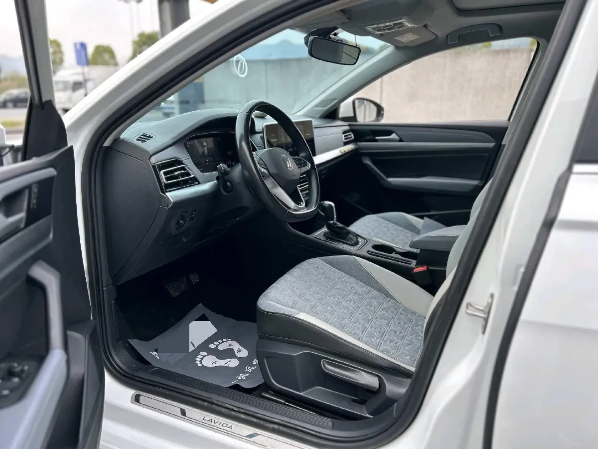 2023 Volkswagen Lavida 1.4T 150HP L4 7DCT,autocango,china used car exporter,china ev exporter,chinese used car exporter,chinese used ev exporter