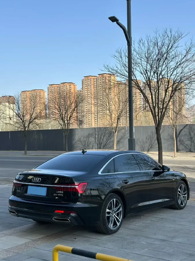 2022 Audi A6L 2.0T 190HP L4 7DCT,autocango,china used car exporter,china ev exporter,chinese used car exporter,chinese used ev exporter