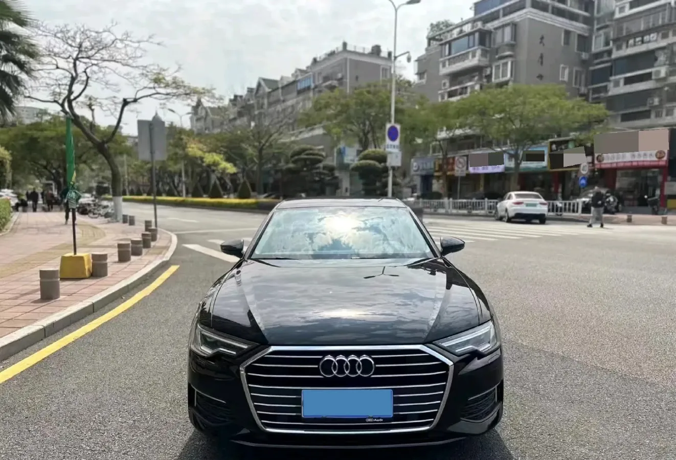 2022 Audi A6L 2.0T 190HP L4 7DCT,autocango,china used car exporter,china ev exporter,chinese used car exporter,chinese used ev exporter