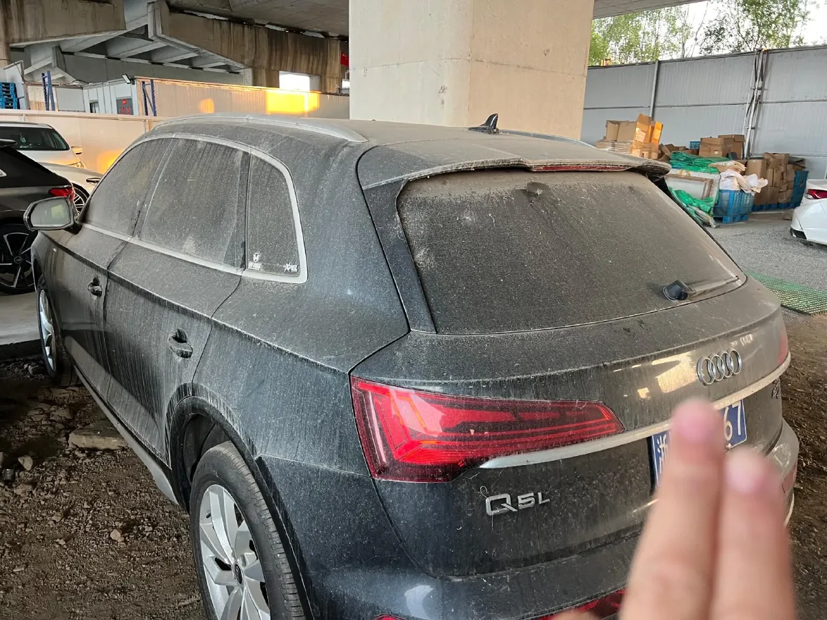 2021 Audi Q5L 2.0T 190HP L4 7DCT,autocango,china used car exporter,china ev exporter,chinese used car exporter,chinese used ev exporter