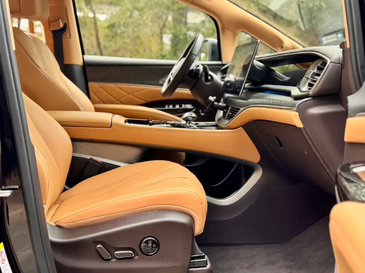 2025 Denza D9 1.5T 156HP L4 E-CVT PHEV 40KWH,autocango,china used car exporter,china ev exporter,chinese used car exporter,chinese used ev exporter