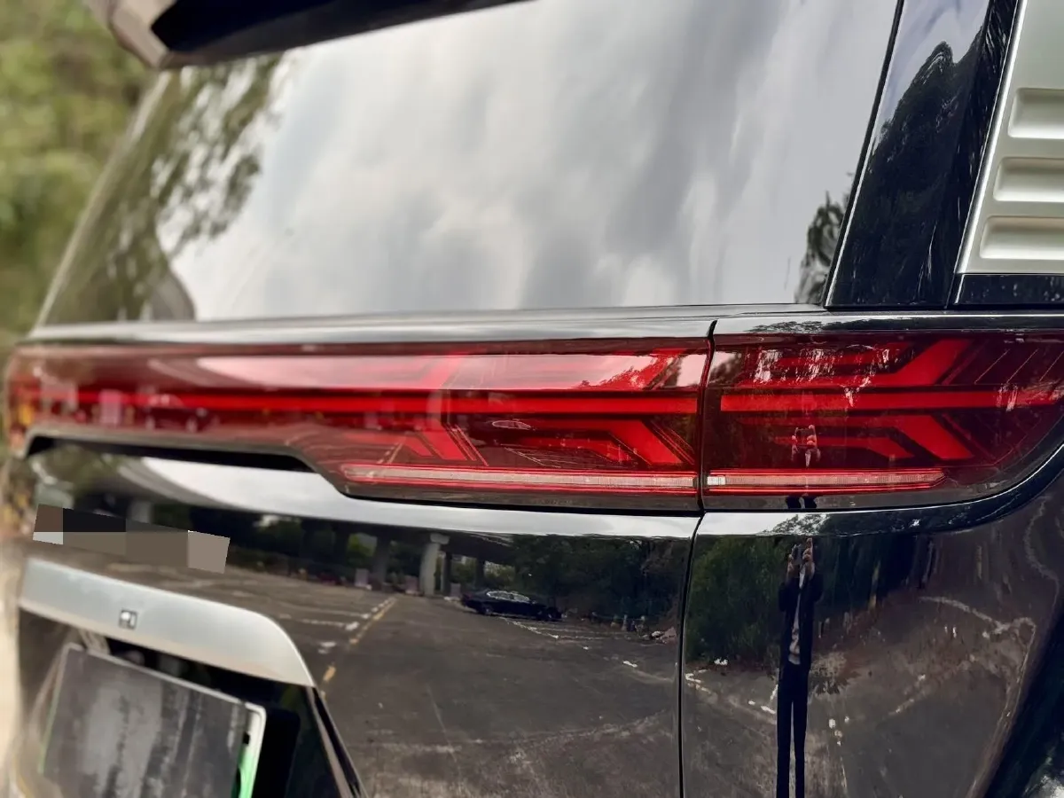 2025 Denza D9 1.5T 156HP L4 E-CVT PHEV 40KWH,autocango,china used car exporter,china ev exporter,chinese used car exporter,chinese used ev exporter