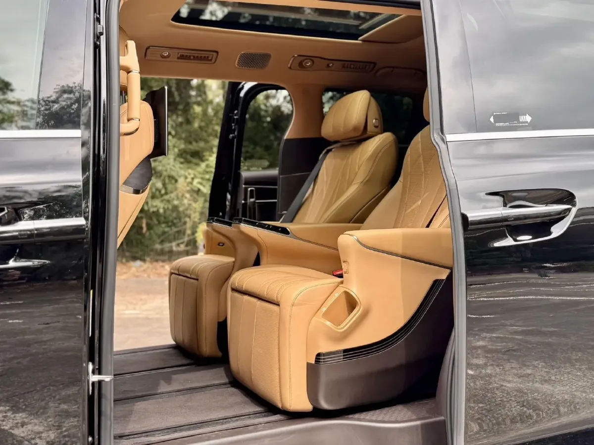 2025 Denza D9 1.5T 156HP L4 E-CVT PHEV 40KWH,autocango,china used car exporter,china ev exporter,chinese used car exporter,chinese used ev exporter