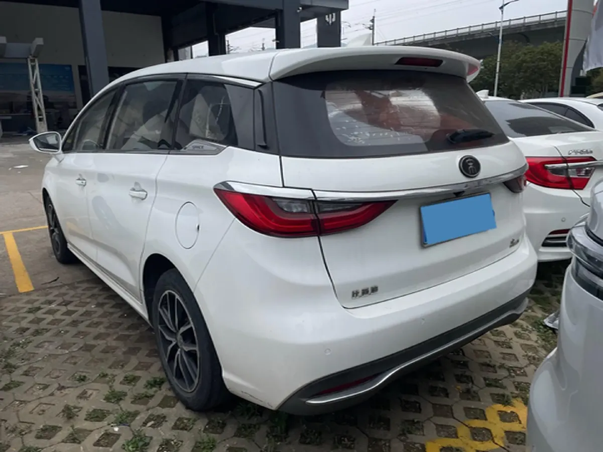 2017 BYD Song MAX 1.5T 154HP L4 6DCT,autocango,china used car exporter,china ev exporter,chinese used car exporter,chinese used ev exporter