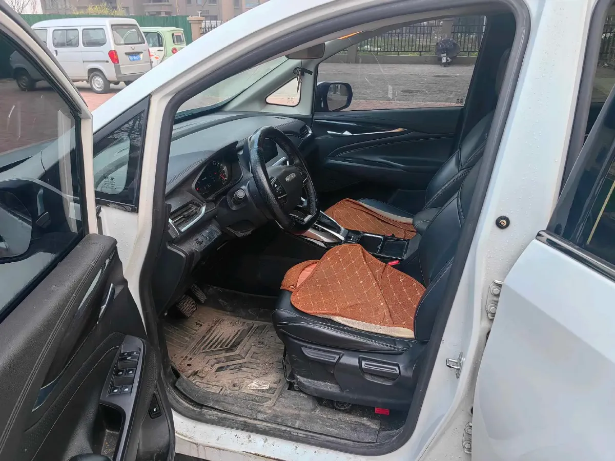 2021 MAXUS G50 1.5T 169HP L4 7DCT,autocango,china used car exporter,china ev exporter,chinese used car exporter,chinese used ev exporter