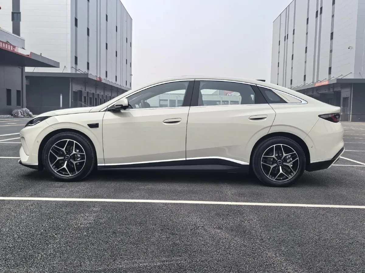 2025 BYD Seal06 BEV,autocango,china used car exporter,china ev exporter,chinese used car exporter,chinese used ev exporter