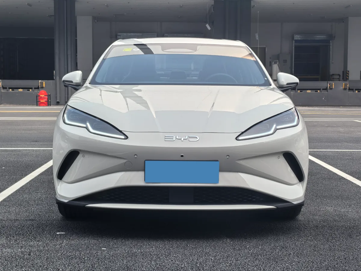 2025 BYD Seal06 BEV,autocango,china used car exporter,china ev exporter,chinese used car exporter,chinese used ev exporter