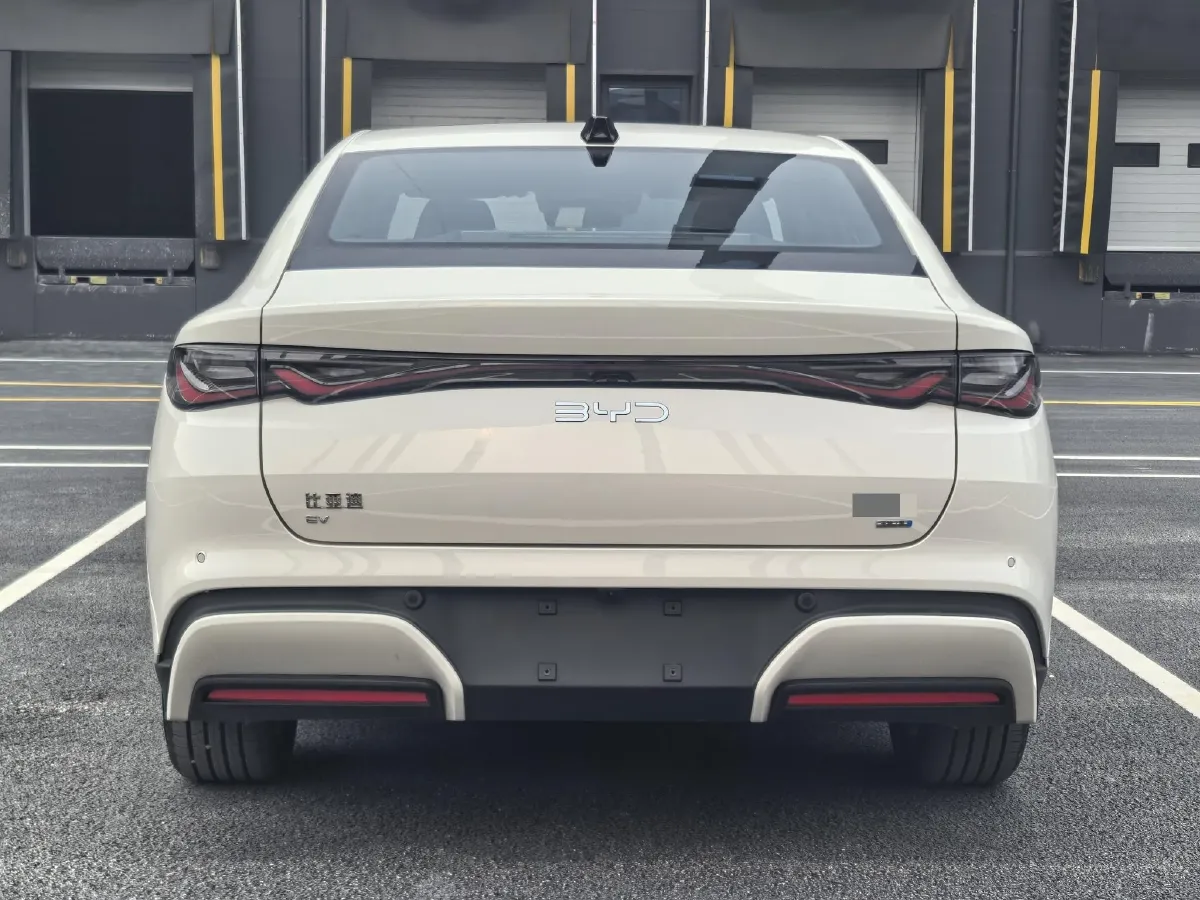 2025 BYD Seal06 BEV,autocango,china used car exporter,china ev exporter,chinese used car exporter,chinese used ev exporter