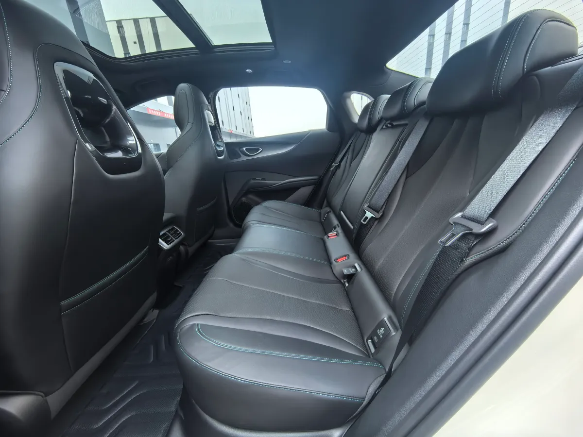 2025 BYD Seal06 BEV,autocango,china used car exporter,china ev exporter,chinese used car exporter,chinese used ev exporter