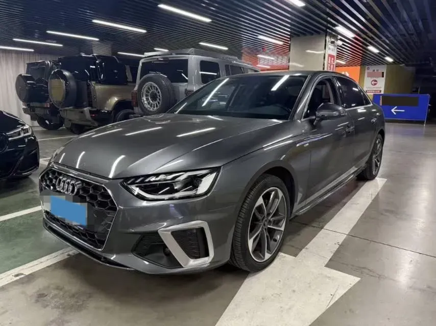 2023 Audi A4L 2.0T 190HP L4 7DCT,autocango,china used car exporter,china ev exporter,chinese used car exporter,chinese used ev exporter