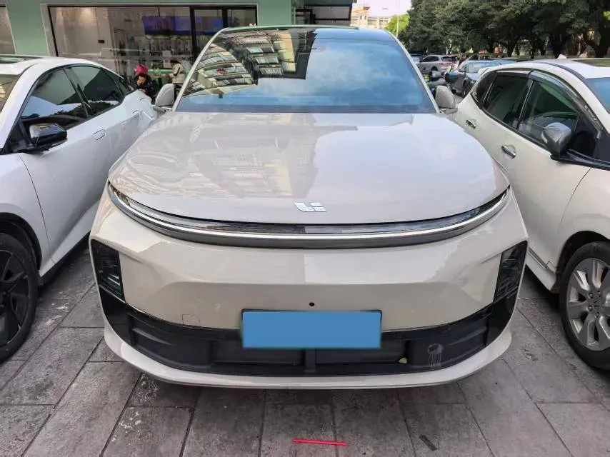 2024 Li L6 Range Extended 154HP L4 REEV 36.8KWH,autocango,china used car exporter,china ev exporter,chinese used car exporter,chinese used ev exporter