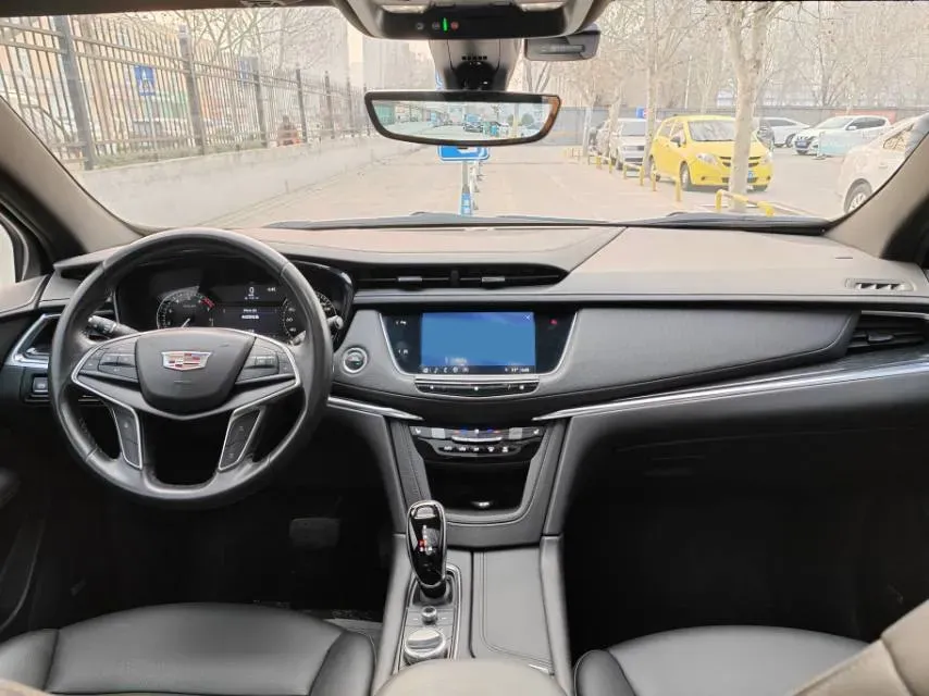 2021 Cadillac XT5 2.0T 237HP L4 9AT,autocango,china used car exporter,china ev exporter,chinese used car exporter,chinese used ev exporter