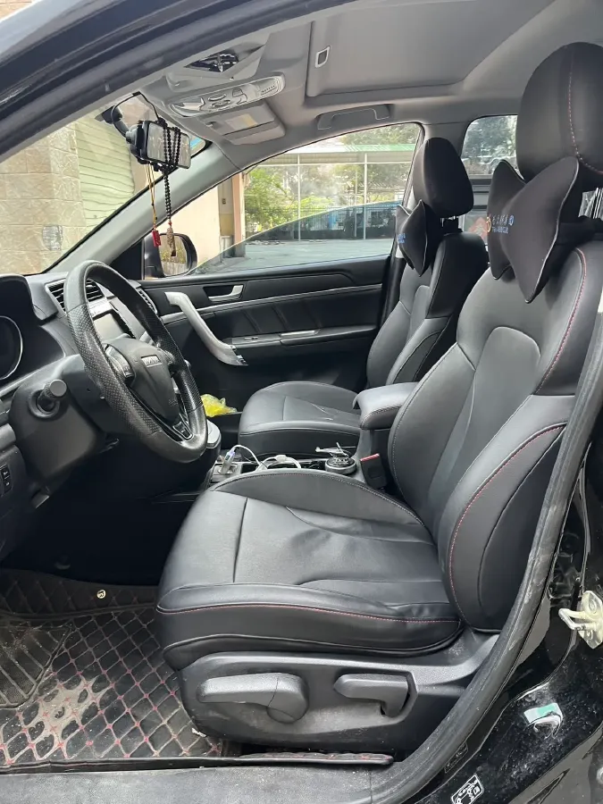 2019 Haval M6 1.5T 150HP L4 7DCT,autocango,china used car exporter,china ev exporter,chinese used car exporter,chinese used ev exporter
