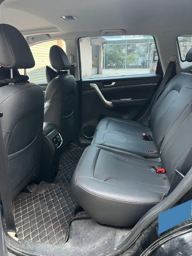 2019 Haval M6 1.5T 150HP L4 7DCT,autocango,china used car exporter,china ev exporter,chinese used car exporter,chinese used ev exporter