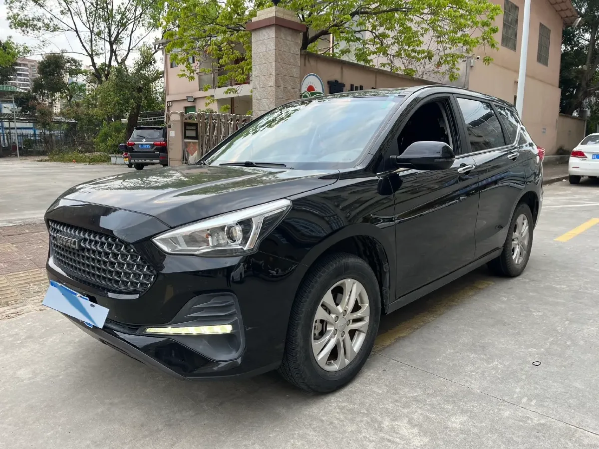 2019 Haval M6 1.5T 150HP L4 7DCT,autocango,china used car exporter,china ev exporter,chinese used car exporter,chinese used ev exporter