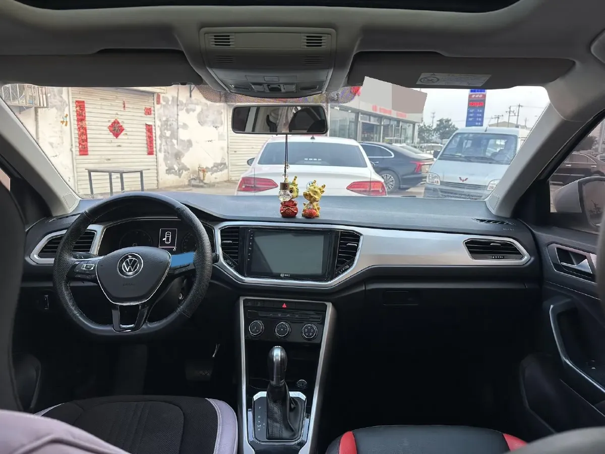 2021 Volkswagen T-Roc 1.4T 150HP L4 7DCT,autocango,china used car exporter,china ev exporter,chinese used car exporter,chinese used ev exporter