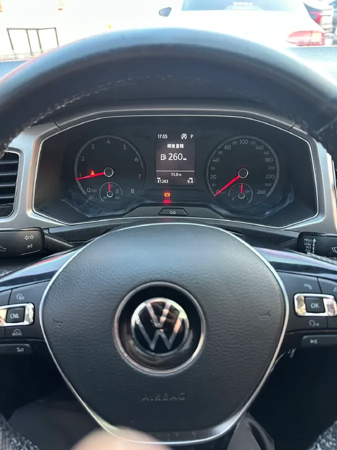 2021 Volkswagen T-Roc 1.4T 150HP L4 7DCT,autocango,china used car exporter,china ev exporter,chinese used car exporter,chinese used ev exporter