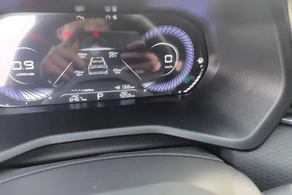 2023 Geely Emgrand 1.5L 127HP L4 CVT,autocango,china used car exporter,china ev exporter,chinese used car exporter,chinese used ev exporter